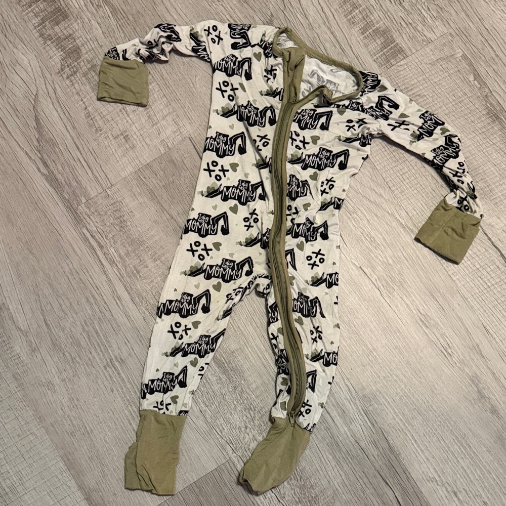 BAMBOO Black and White Footie with Green Accents